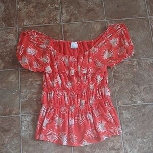 NWT Luna ruffled short sleeve red and white blouse size medium